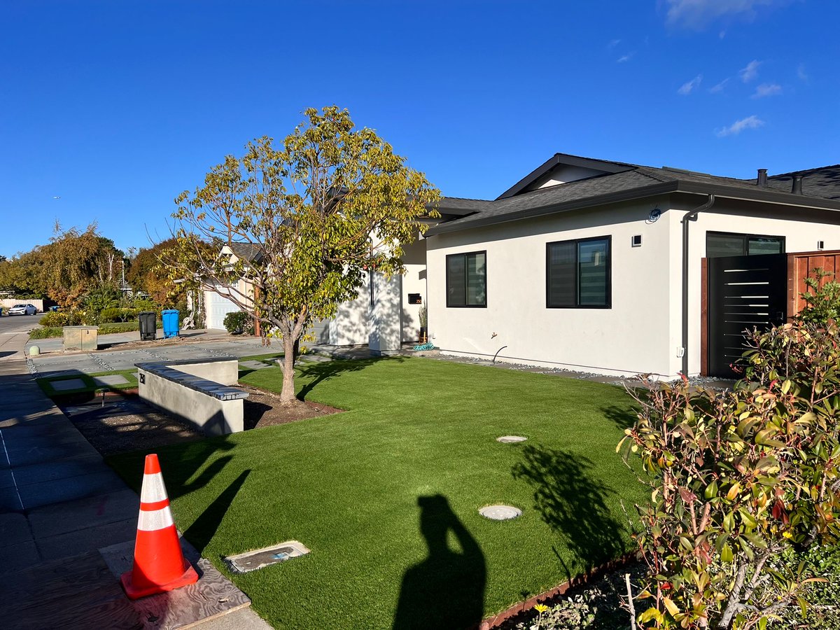 ArtOfTurfInc's tweet photo. 🌱✨ Transform your Space with Turf Installation from Art Of Turf Inc ✨🌱.

At Art Of Turf Inc, we make your dream yard a reality with our high quality turf installation services. 

📲 Contact us at 510-815-3691 for more details https://t.co/OXIVraLLYt