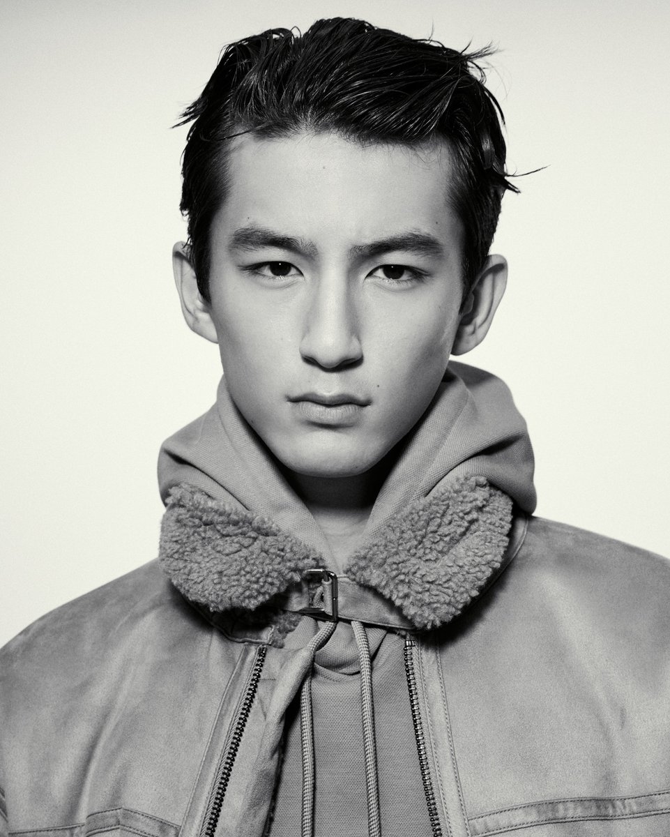 ARMANI_JAPAN's tweet photo. A LINE
24秋冬コレクション -- 進化し続けるブランドアイデンティティが、柔らかなフォルムに包まれて新たな魅力を放ちます #ArmaniExchange #AXfw24
Photo @marc_hibbert
https://t.co/4n3k2HV3wc https://t.co/BWjpIpI7pI