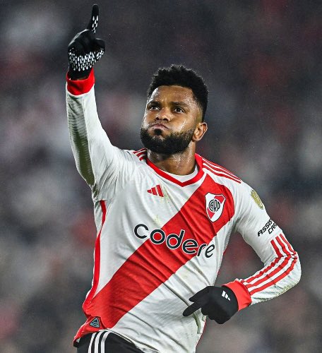 🚨#River | Sondeos desde Arabia, Rusia y México por Miguel Borja.

👉  En cualquier momento podría llegar una oferta a River.

ℹ️ - <a href="/Sebasrur/">Sebastián Srur</a> / <a href="/maxpugliese92/">𝙈𝘼𝙓𝙄</a>