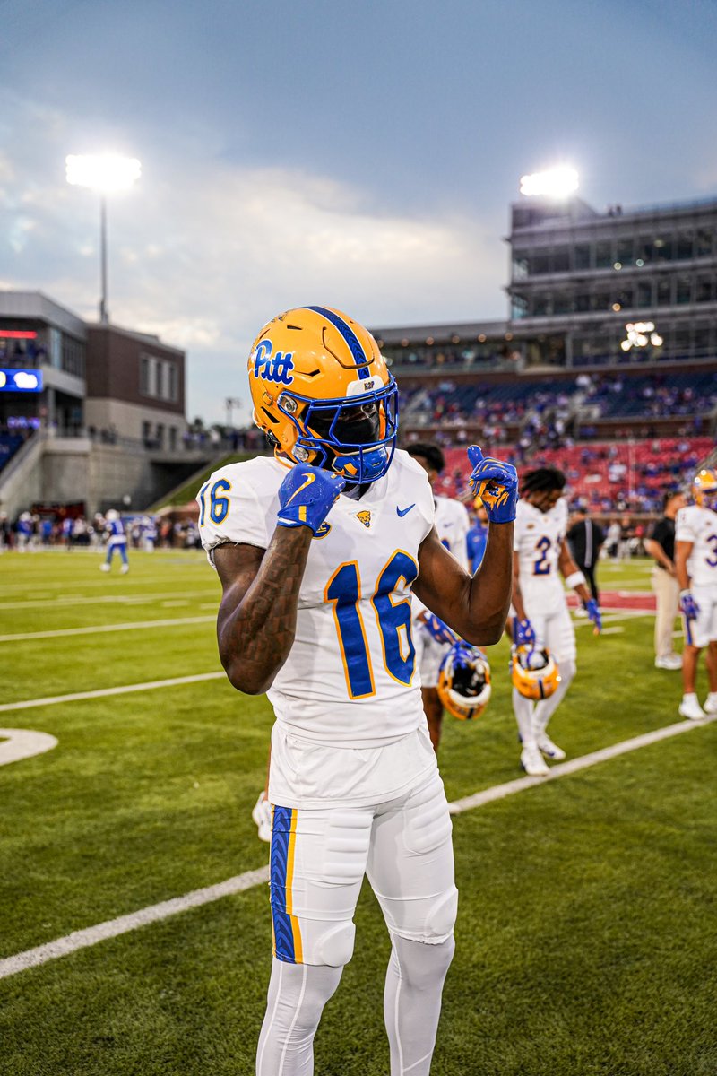 JesseAnderson05's tweet photo. It’s coming ⚡️⏳ #Highlyfavored #1of1 https://t.co/7TuWN8EMup