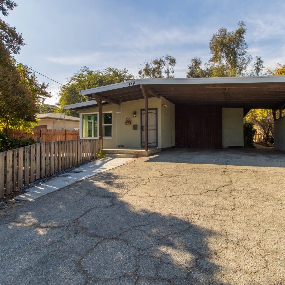 TheBernsTeam's tweet photo. Just Listed For Lease in South Pasadena! 🏡✨

📍419 Garfield Avenue| https://t.co/hTuxtfNxjV

$2,950/mo | 2 Bedrooms | 1 Bathroom https://t.co/nG82pA8ObU
