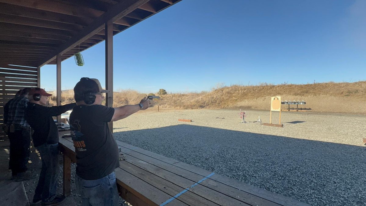 ClubSportiva's tweet photo. One of our CS members invited fellow members to Wing &amp; Barrel Ranch, a private shooting club in Sonoma, for a fun day of shooting various firearms with friends! https://t.co/0J5yZgP8OZ