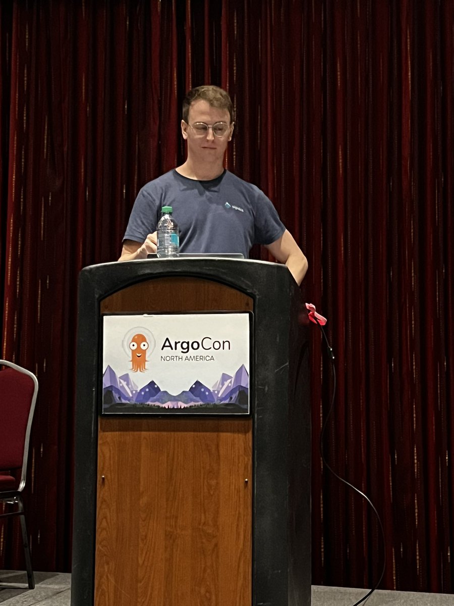 emaganap's tweet photo. @pipekitio in the house showing the magic of @argoproj events #KubeCon @CloudNativeFdn https://t.co/VhqgYuujEg