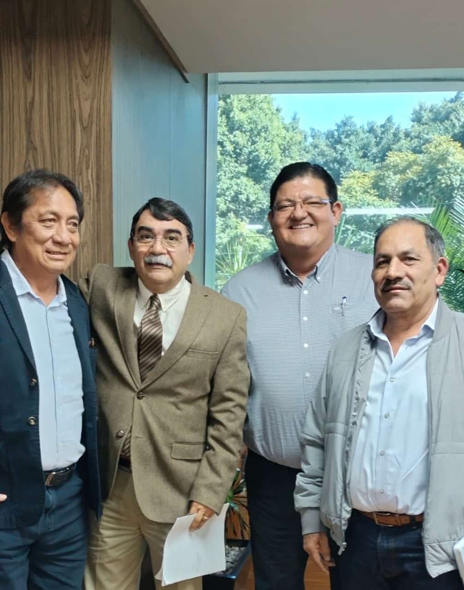 Sostiene CONMECOOP reunión con  titular de SADER, <a href="/JulioBerdegue/">Julio Berdegué</a>, titular de CONAPESCA <a href="/AlejandroFNava/">Alejandro Flores Nava</a> y Subsecretario <a href="/LeonelCotaM/">Leonel Cota Montaño</a>. Se tocaron temas de organización, vigilancia, seguridad, IMIPAS, permisos y concesiones. La participación del sector es clave para dar resultados.