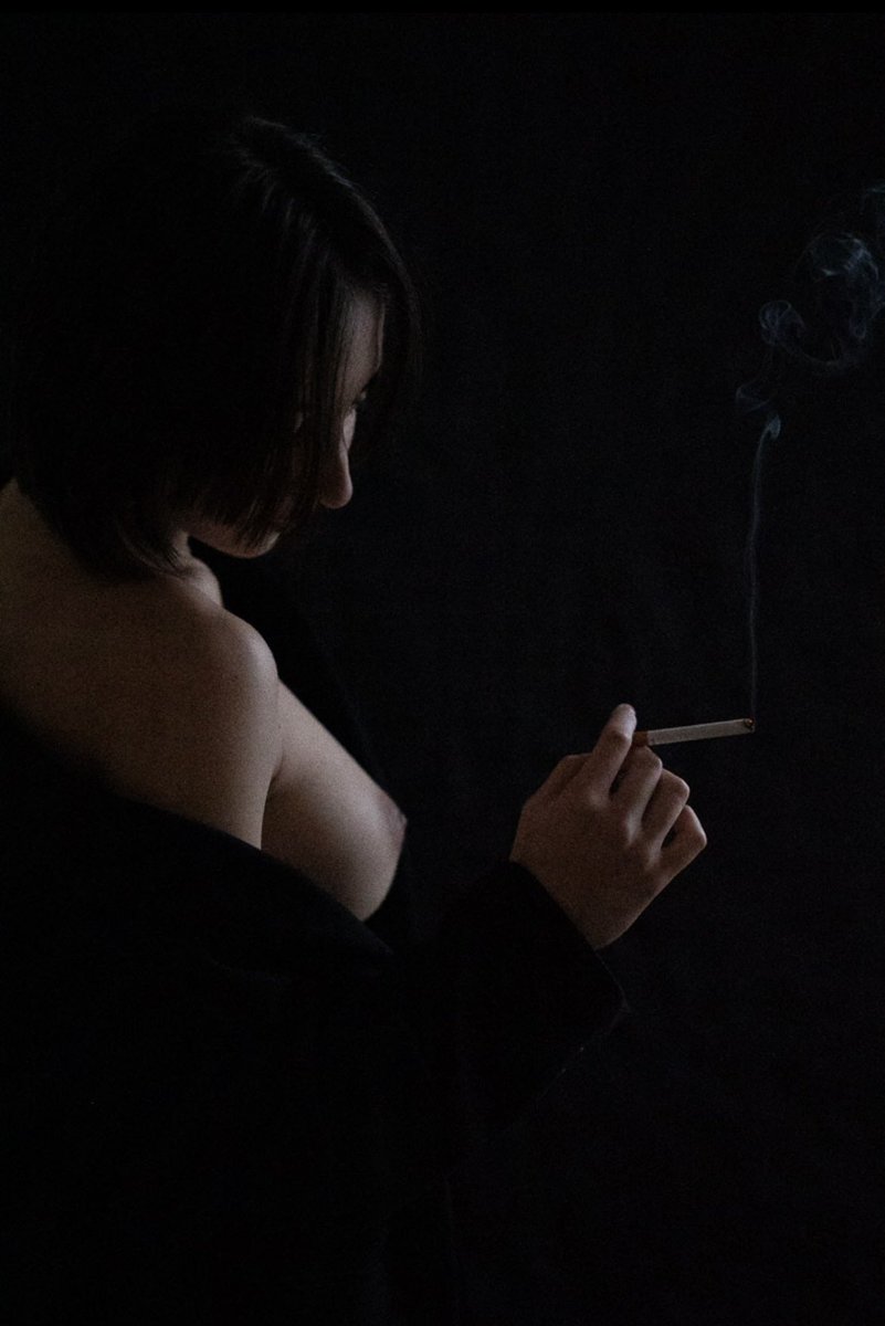 sharpbladx's tweet photo. Black
Photographe: quentin.reves.rebirth
#nu #nue #nuart #nuartgallery #nurartist #shibari #encorder #cordes #studio #studiophotography #photography #photographer #photo #art #artgallery #artistic #artisti #artistique #dénudé #photoart #paris2024 https://t.co/ALlNQ4bYtZ