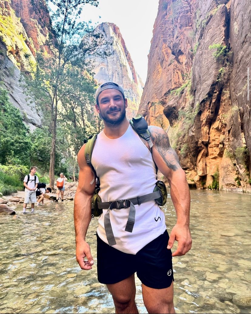 JohnsonNet68950's tweet image. Hi, just having a great moments on Twitter with love ❤️✔️