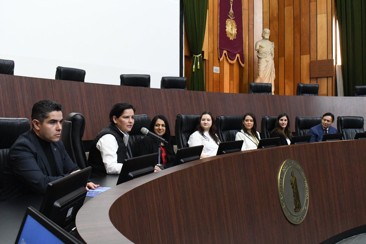 FundacionIMSS's tweet photo. En coordinación con la Embajada Británica en México, realizamos el foro “Infecciones respiratorias durante invierno”, en la cual, tuvimos la oportunidad de escuchar a tres expertos enfocados en las diferentes áreas de manejo: diagnóstico diferencial, tratamiento y la prevención. https://t.co/jZ99rsut75