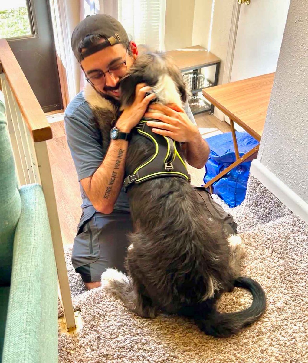 BoilingBeanz_'s tweet photo. Welcome to the family, Simon. https://t.co/4al8VcLZYC
