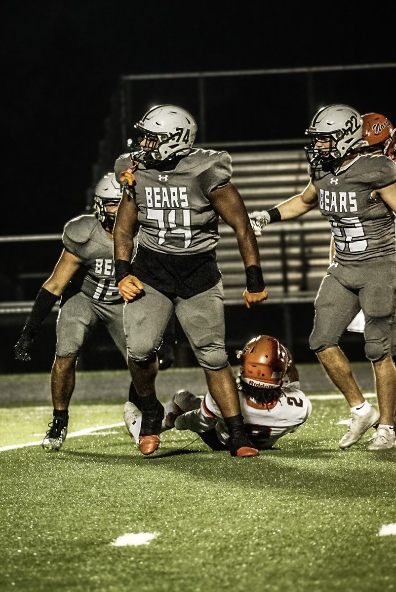 Jayvion Cervantes (@jayvioncervant1) on Twitter photo Blessed and humbled to be named 1st team all district defensive line and 2nd team all district offensive line.
Thank you to my coaches and teammates at <a href="/RHSBears_FB/">Riverbend Football</a> <a href="/CoachJSharon/">Coach Sharon</a> for the coaching and support. #Co2025 #Dline #Oline <a href="/iamglobalsports/">Anthony Melvin ๐ฆ</a> Blessed and humbled to be named 1st team all district defensive line and 2nd team all district offensive line.
Thank you to my coaches and teammates at <a href="/RHSBears_FB/">Riverbend Football</a> <a href="/CoachJSharon/">Coach Sharon</a> for the coaching and support. #Co2025 #Dline #Oline <a href="/iamglobalsports/">Anthony Melvin ๐ฆ</a>