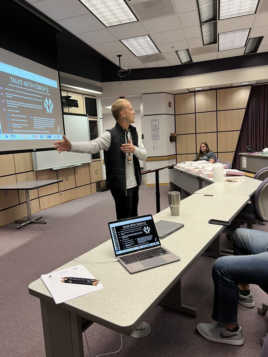 Varsity J tweet media