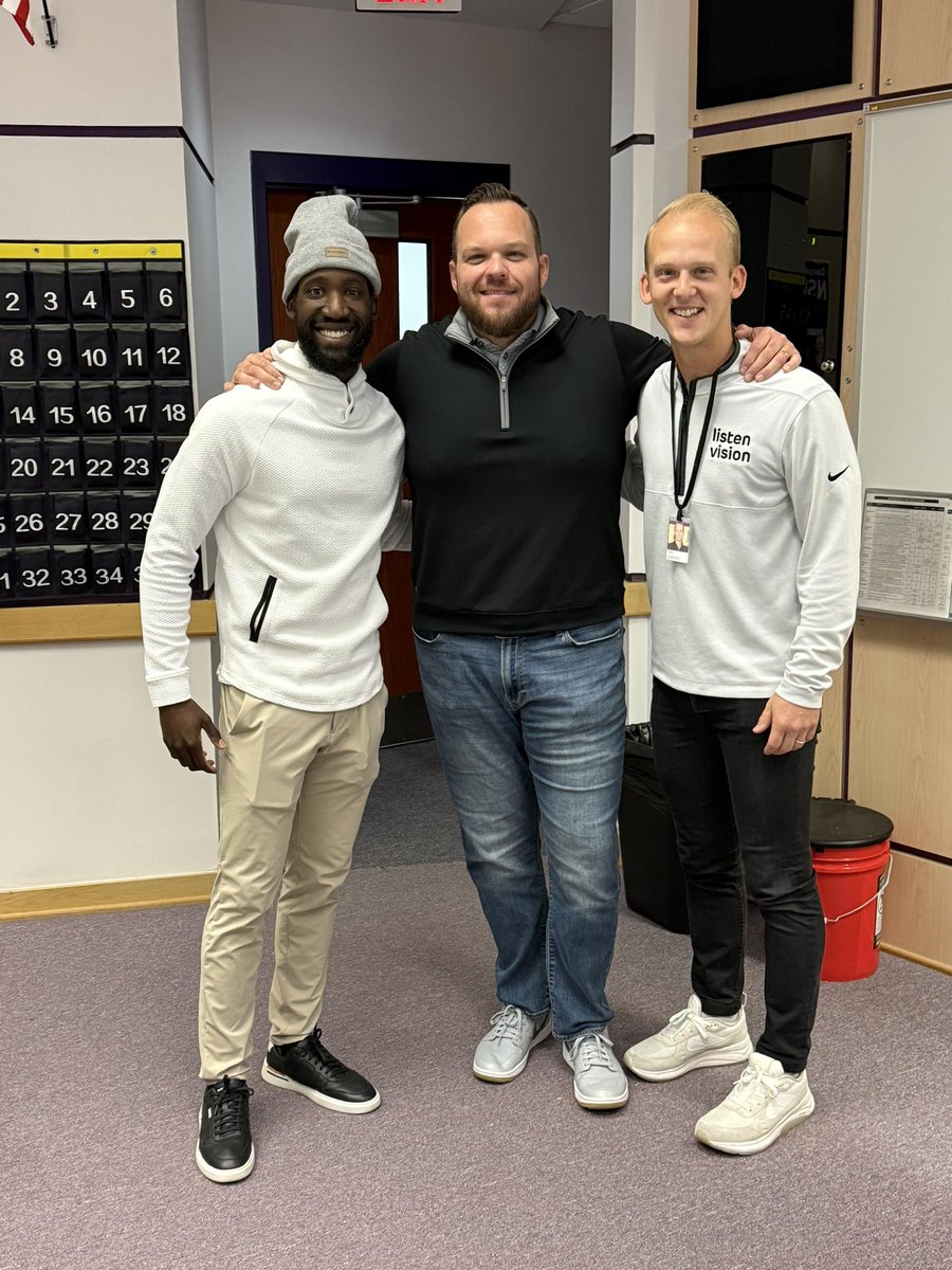 Varsity J tweet media