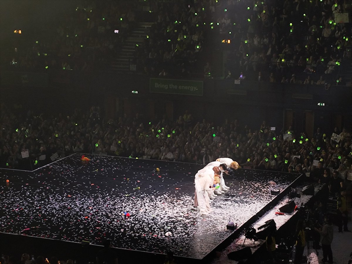 ‎Lu⁷ ⊙⊝⊜ 💜 Seeing BTS tweet media