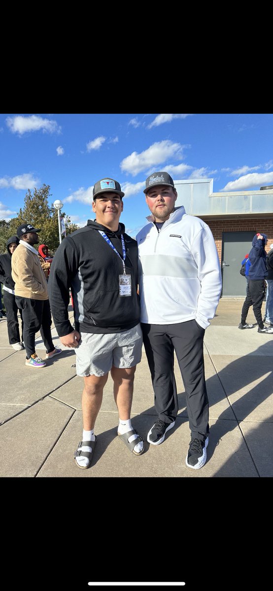 corbin_puga06's tweet photo. Had a great day at Hutch on Saturday! Hope to be back soon! @CoachDrewDallas @CoachMartinOL @CoachMartin8 @CoachK_HutchFB https://t.co/ltV9qahwWU