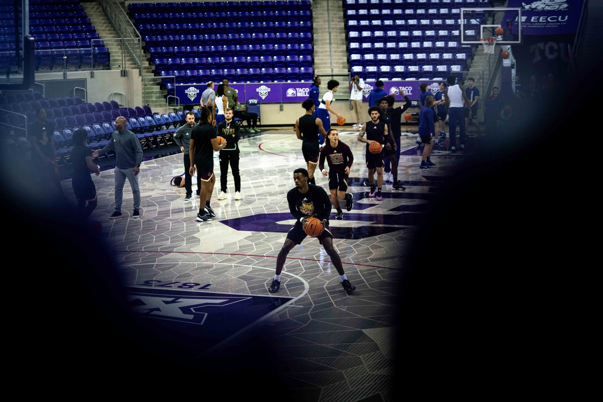 TXStateMBB's tweet photo. Getting ready to battle the Horned Frogs

#EatEmUp https://t.co/DZQ4AmmNYq