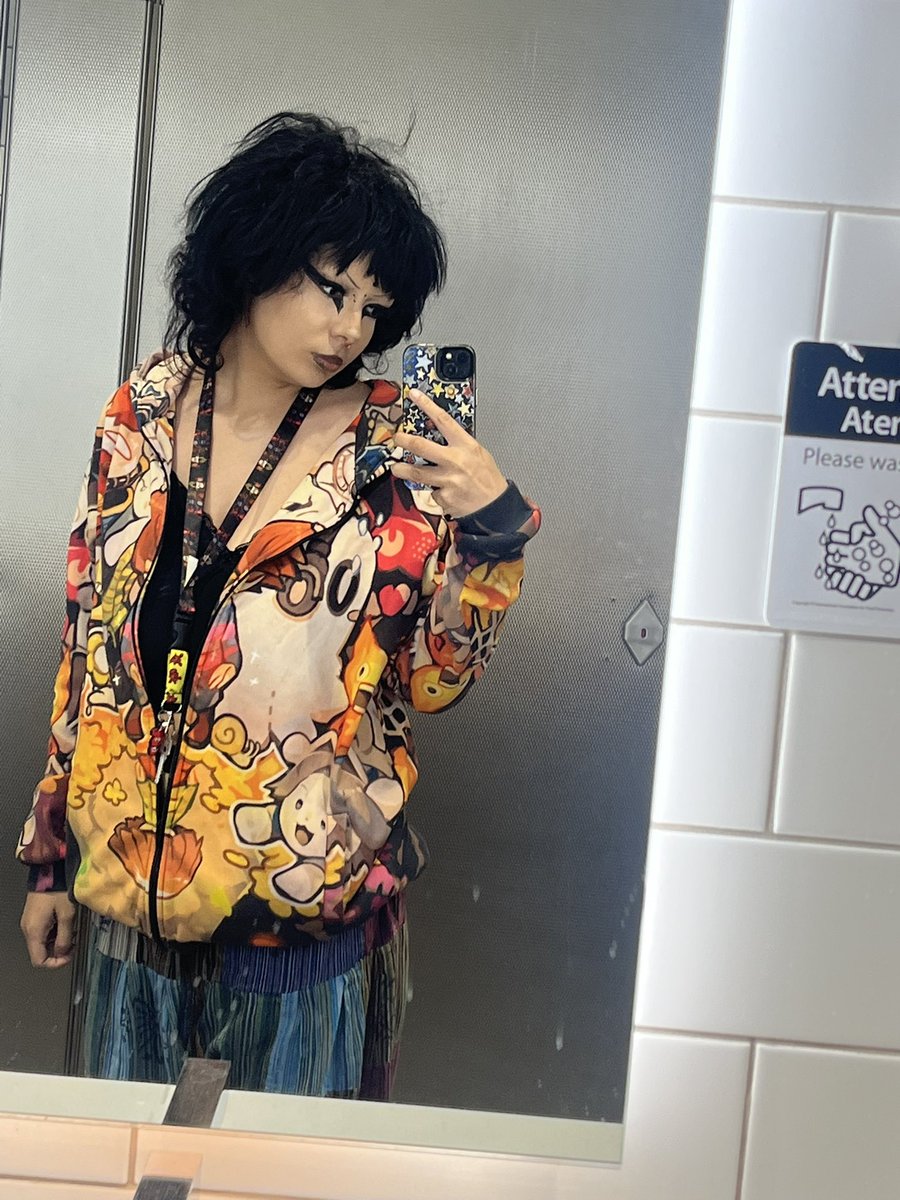 idntwnacry's tweet photo. 200 FOLLOWERS!!!! here's me. yall finally unlocked my face <3

customs sheet will be up soon; 3 dollar dm fee (unless ur a moot or u were already talking to me) :3 ty sm for all the support https://t.co/2HK45DnNcV