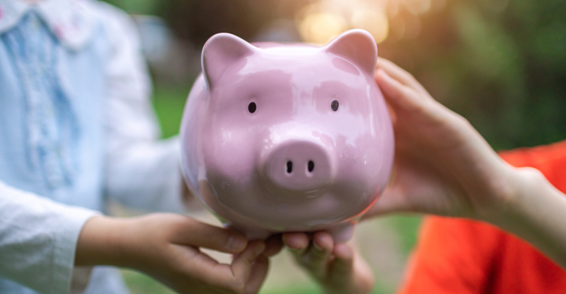 It's never too early to start teaching kids about budgeting, parents! Financial experts suggest teaching budgeting to children way before their teenage years. Lay the groundwork while they're young. Better early than late, right? 👦👧 #FinLitMonth bccpa.ca/news-events/cp…