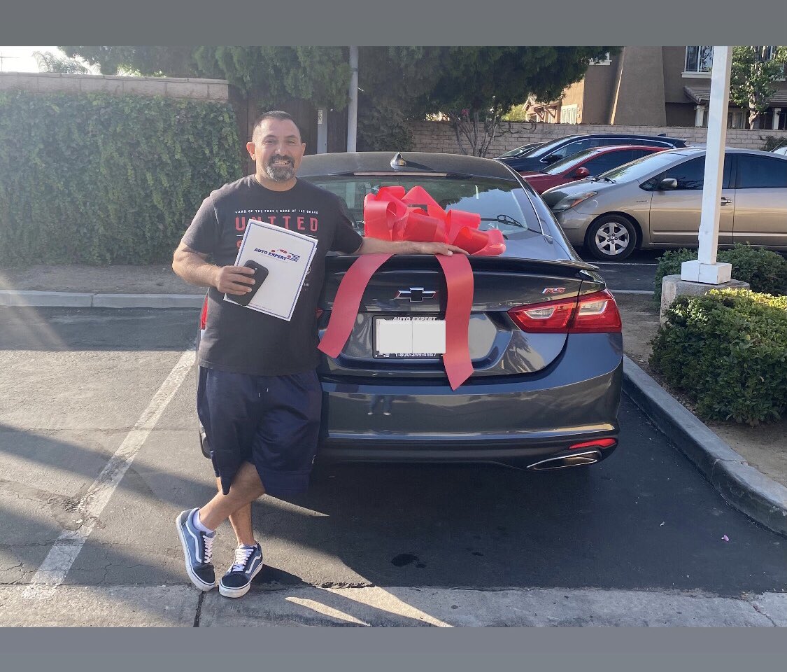 autoexpertsocal's tweet image. Joseph is excited for his super sleek and clean 2020 Chevrolet Malibu RS! Congratulations! 😎
•
•
•
#autoexpertsocal #autoexpert #socal #chevrolet #chevy #malibu #heartbeatofamerica