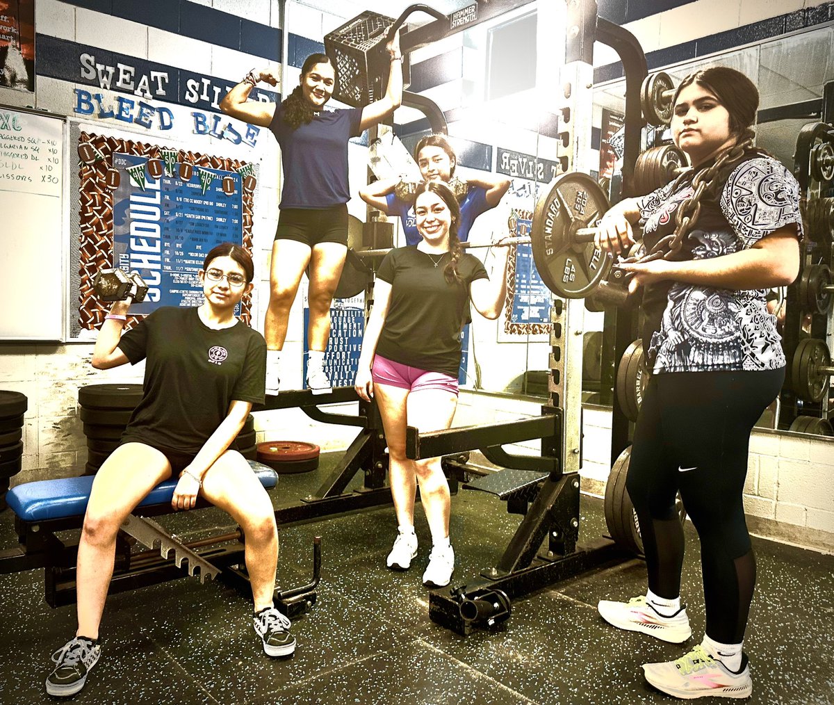 CHSToroSoftball's tweet photo. Working in the weight room. Volleyball players transitioning back to softball players! #WeGotThis #AmarrateElChongo #GrindDontstop 🥎🤙🏽💪🏽 https://t.co/nCo5JUThSb