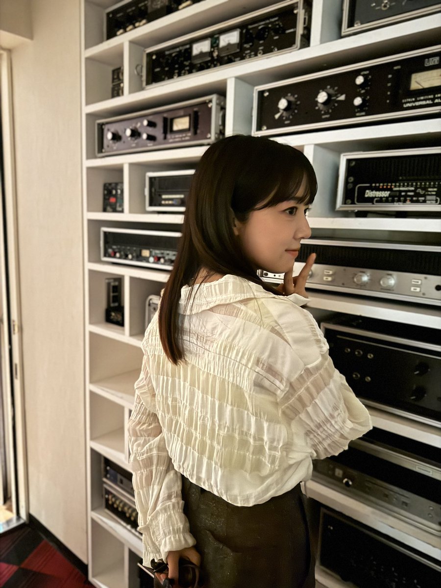 mone_tohoent's tweet photo. 歌わせていただきます🎤

🙋‍♀️11/19(火)19:57〜
NHK「#うたコン」

💁‍♀️12/4(水)18:30〜
フジテレビ「#FNS歌謡祭」第1夜

何卒何卒😌 https://t.co/7wh6P5I5jn
