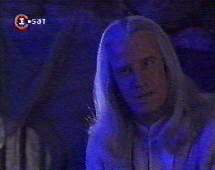 RaroVHS's tweet photo. #DiariodeRaroVHS #Digitalizando (solo por nostalgia) la mejor película basada en un videojuego de los 90. Emisión de I-SAT con doblaje latino. https://t.co/RXBcqs8ALW