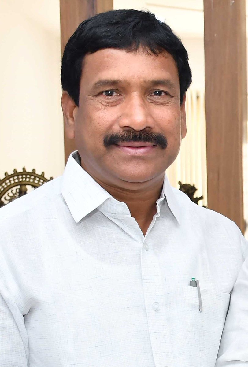 jsuryareddy's tweet image. #Conspiracy in the #Vikarabad incident ??

#BRS leader and #Kodangal ex-MLA #PatnamNarenderReddy was taken into custody by the police near his residence in Hyderabad, on Wednesday for his alleged involvement in the attack against #VikarabadCollector #PrateekJain  and other