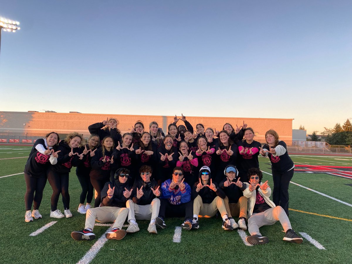it_athletics's tweet photo. Congratulations to the Senior class.  This year's Powderpuff Champions! https://t.co/UwfZXHyGgq
