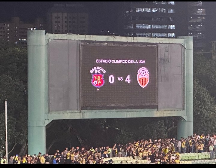 🤣🤣🤣🤣🤣. Que horrible ser de las rosadas y que tú gente te invada el campo para que no te hagan más!