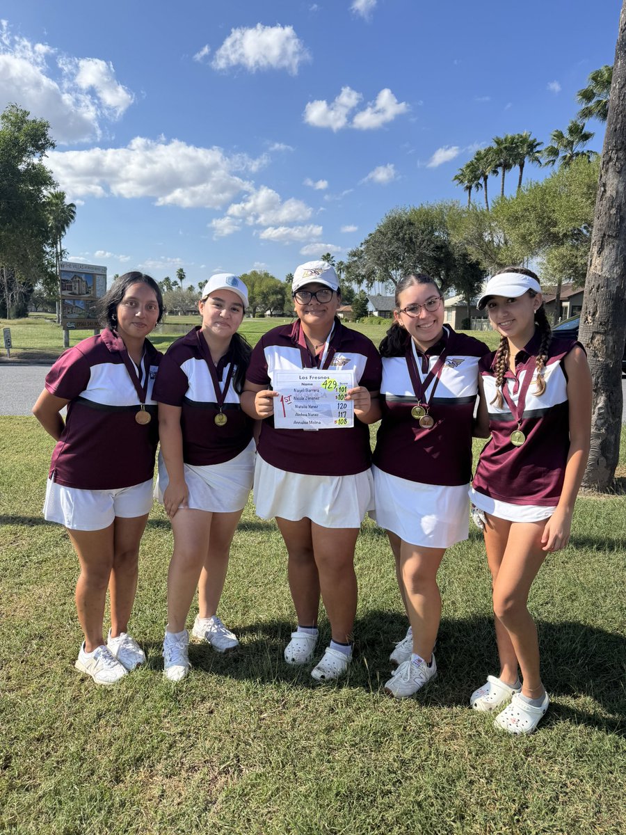 LFHSGOLF1's tweet photo. The Los Fresnos JV Golf team had an outstanding showing at the BISD Invitational on Monday. The girls team won and had three girls place in the top five, led by medalist Nayeli Barrera. The boys team placed third, led by Levi Lira in third place. Great job Falcons! https://t.co/NHOKsWfIoP