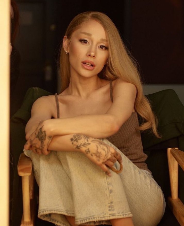 cambeserious's tweet photo. she looks so beautiful https://t.co/mkRG1nW8m9