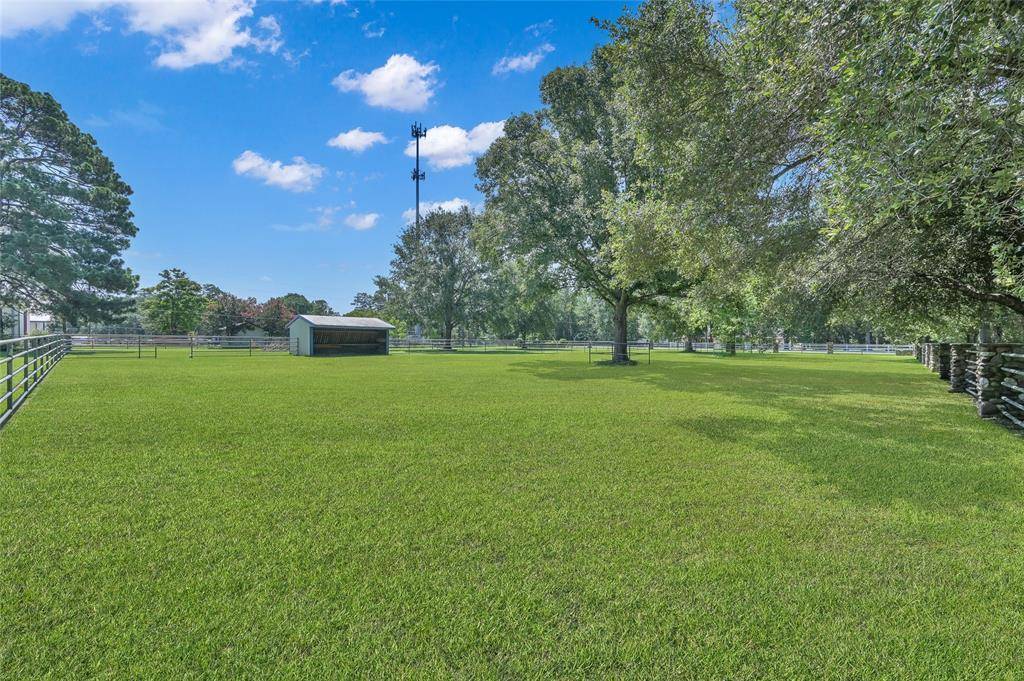 RichardsonReal's tweet image. Price Improvement: $990,000
26414 Pin Oak Dr, Magnolia, TX 77354 is a fantastic property with 6 bedrooms and 6.1 bathrooms.
See more here: richardsongrouprealty.com/d8rakzid