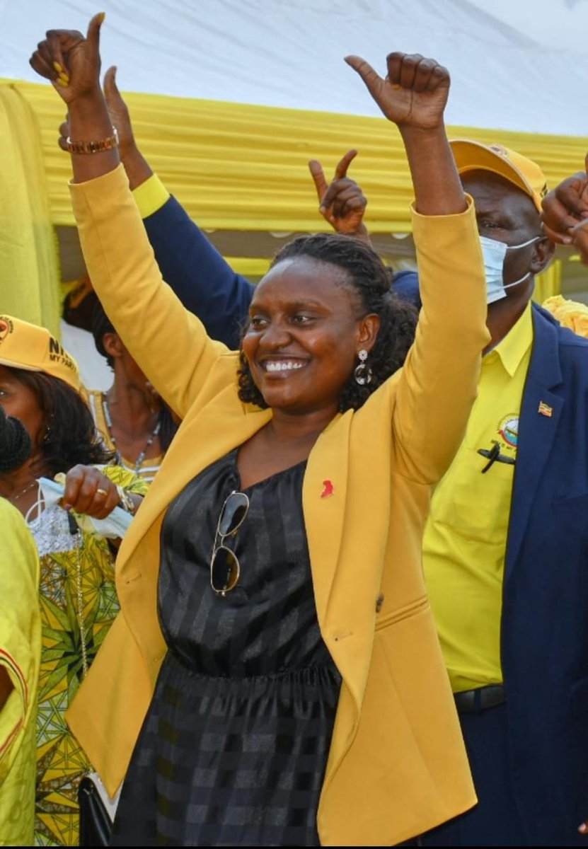 KitenteraB's tweet photo. On 12.11.2024, I was honored to be part of the team that welcomed Uganda's President, a champion of pan-Africanism and nationalism, to Kisoro District.

As we go about our professions, let's remember the importance of patriotism and pan-Africanism in building a united Africa. https://t.co/u5RuVPcLeL