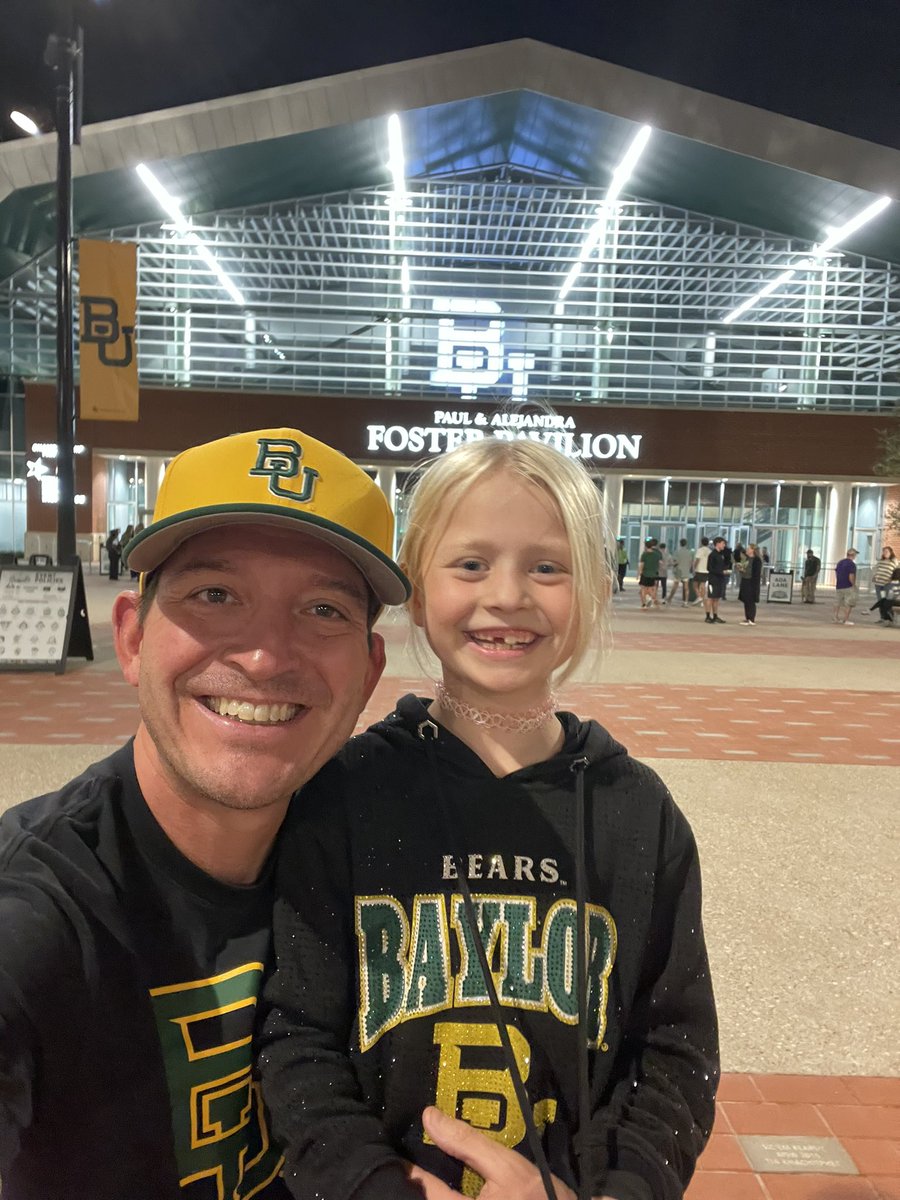 Tip off time on the BRAZOS!!! #SicEm