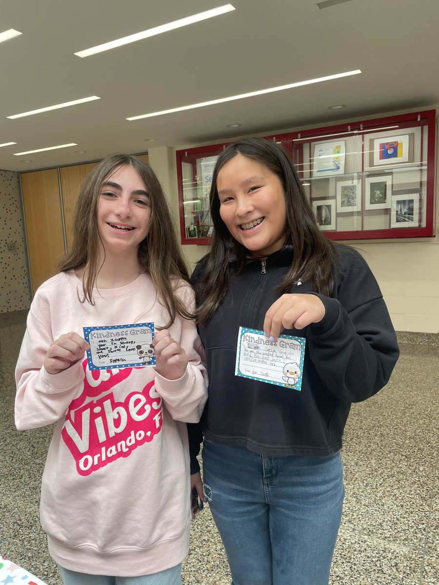 Mineola High School Dignity Club tweet media