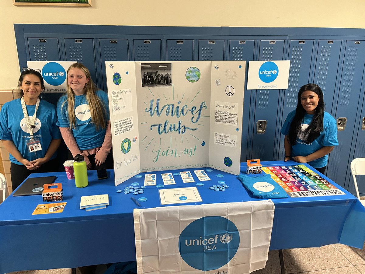pat_walshEDU's tweet photo. A great night at the annual SSHS Open House! Great chance to show our school
Community all that our school has to offer! @RVCSchools https://t.co/IbOO9rY7YR