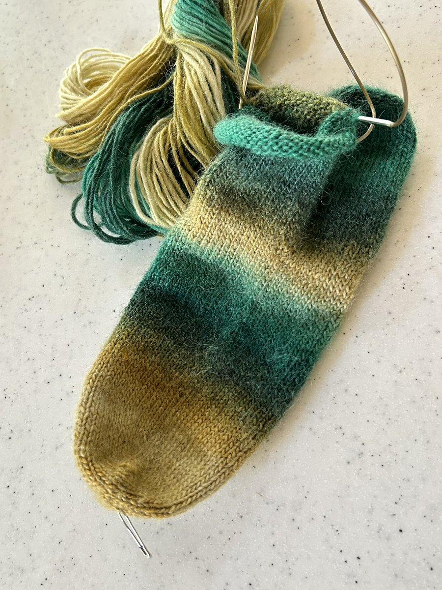 garumiti's tweet photo. お久しぶりのおはようございます

息子のあったか物 🧶
夜の空き時間に また手を出してしまいました

今週も ゆっくりペースですが よろしくお願いいたします

https://t.co/8Ey3ws5NTD

 #冬の予感に心揺れて https://t.co/n3vTR6aNOu
