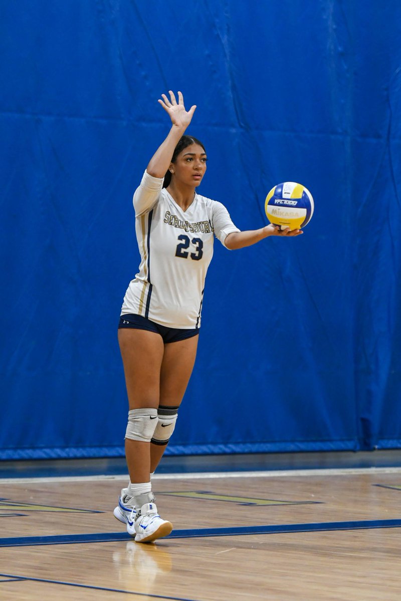 ColonialsVB's tweet image. We want to congratulate our captain, Gianna Boyers, on her SECOND Division 1 All-State selection. We are so proud of the hard work you've put in throughout your career.
#GOCOLONIAL #ALLSTAR @tgsports @MassGHSVB @MGVCA10 @ColonialsAD