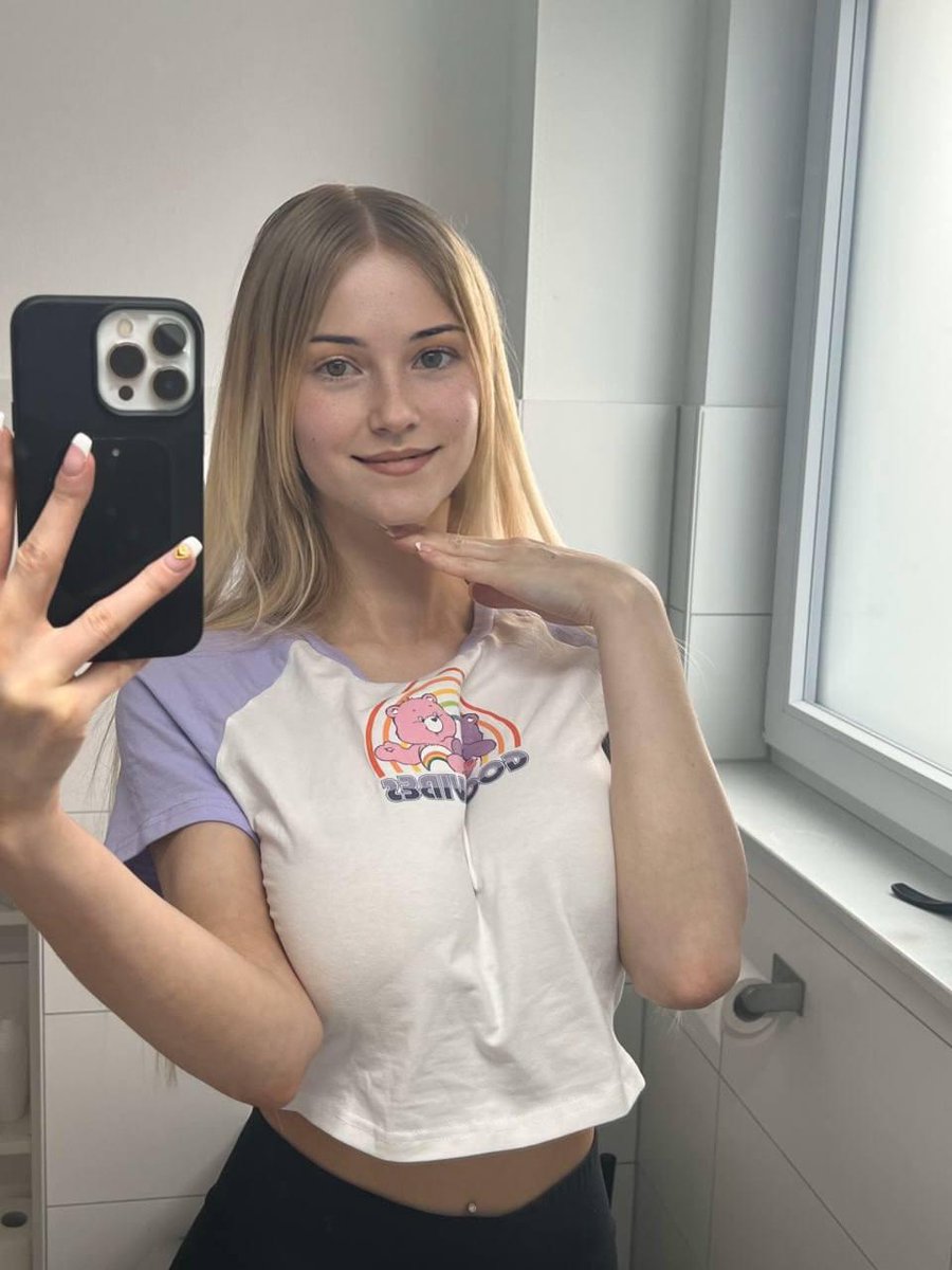 Sending out good vibes, feel free to send me some back in the form of emojis😊🌸 https://t.co/YDZjiSsHYH