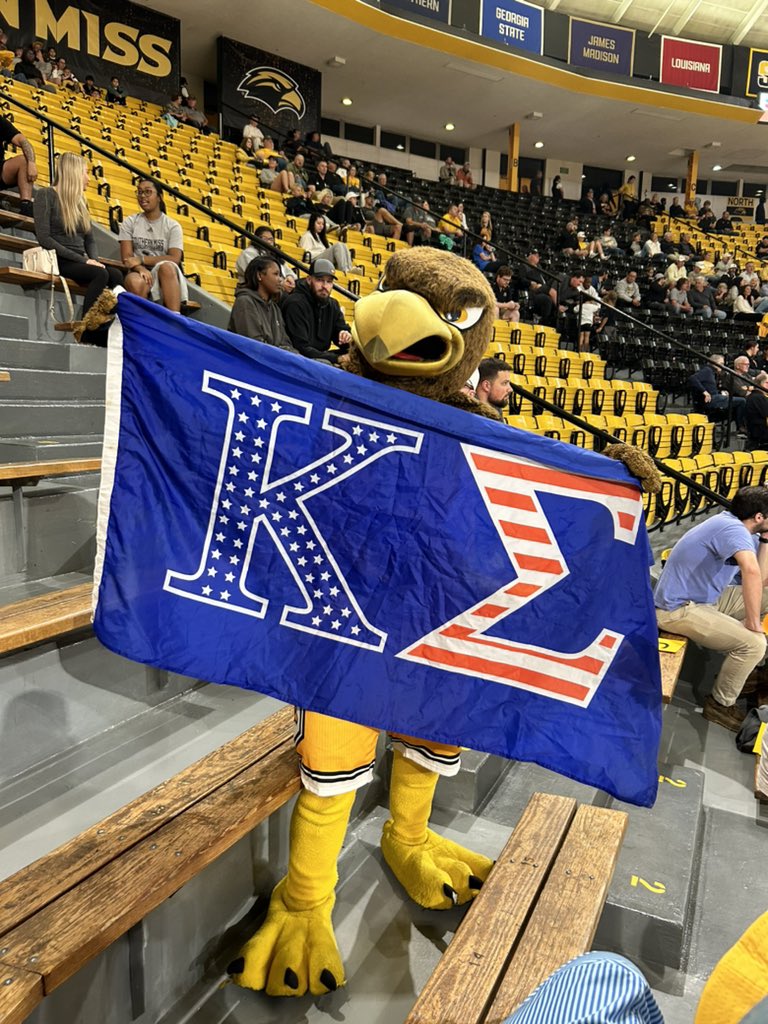 MAKE IT HAPPEN‼️‼️

#hiremarion