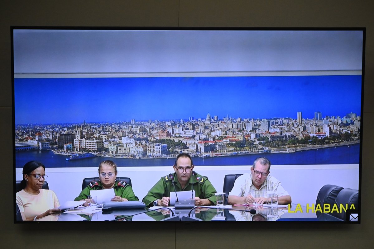 🗣️| En La Habana la recuperación eléctrica está en un 98,37%, el lugar más complicado es Boyeros. 

El abasto de agua en la capital está en un 76,2%, con 348 mil personas afectadas, lo cual debe ir mejorando.

El daño en viviendas asciende a 2 329.