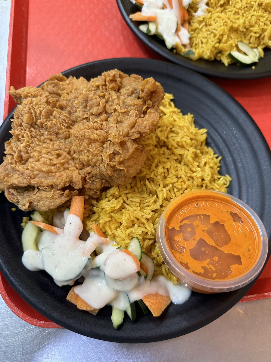 “Kadang-kadang, makanan tu lebih dari sekadar makan. It’s about the memories, the comfort, and that warm feeling. Biar Papa CR bagi korang comfort food terbaik dekat sini. #PapaApproved #Foodie