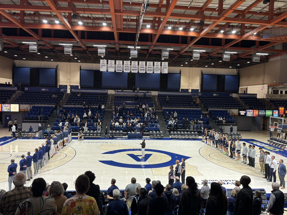 Back for another season of calling <a href="/ucdavismbb/">UC Davis Men’s Basketball</a> on the radio. Aggies at home for the first time this season hosting D2 Menlo College at University Credit Union Center.

Bob Dunning and I have the call at 6:00 on <a href="/Sactown1140/">Sactown Sports 1140</a>

🐴➡️📻: bit.ly/466k1tN