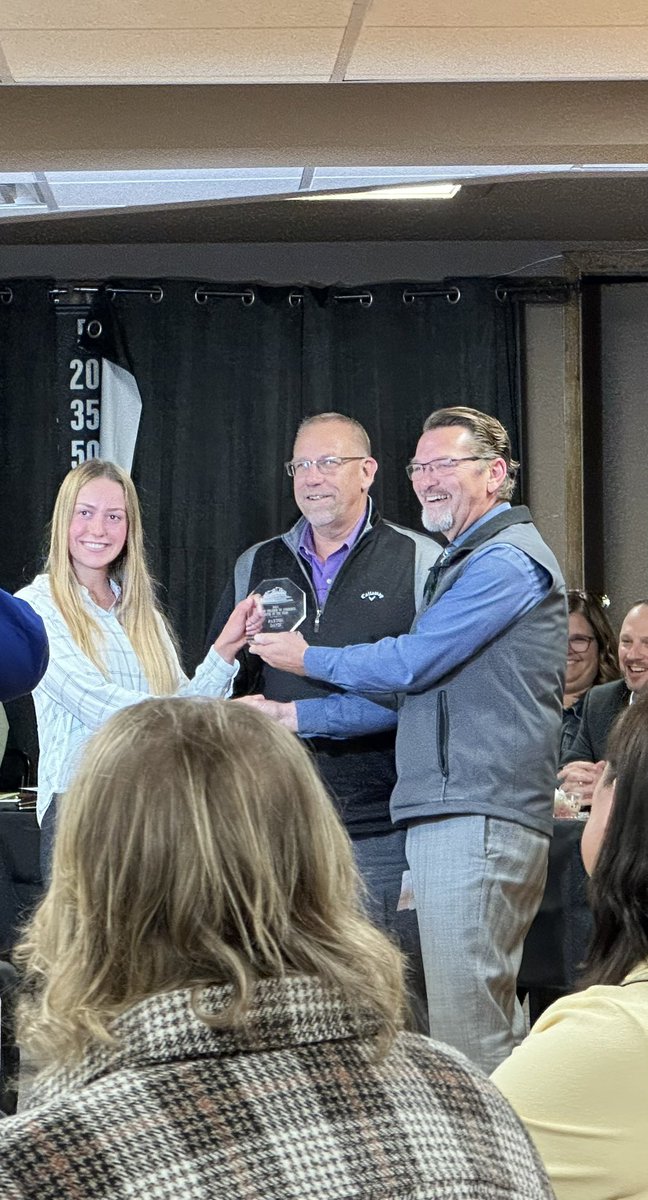 CCSDsup (@crestonsup) on Twitter photo Congratulations Payton for being awarded the Creston Chamber Youth Leadership Award! #CrestonCares <a href="/CCSD_Panthers/">CCSDPanthers</a> <a href="/ksibradio/">KSIB Radio</a> <a href="/CrestonNews/">Creston News Advertiser</a> Congratulations Payton for being awarded the Creston Chamber Youth Leadership Award! #CrestonCares <a href="/CCSD_Panthers/">CCSDPanthers</a> <a href="/ksibradio/">KSIB Radio</a> <a href="/CrestonNews/">Creston News Advertiser</a>