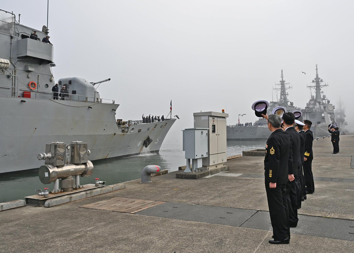 フランス海軍「プレリアル」が出港しました🇫🇷 Bon Voyage! #海上