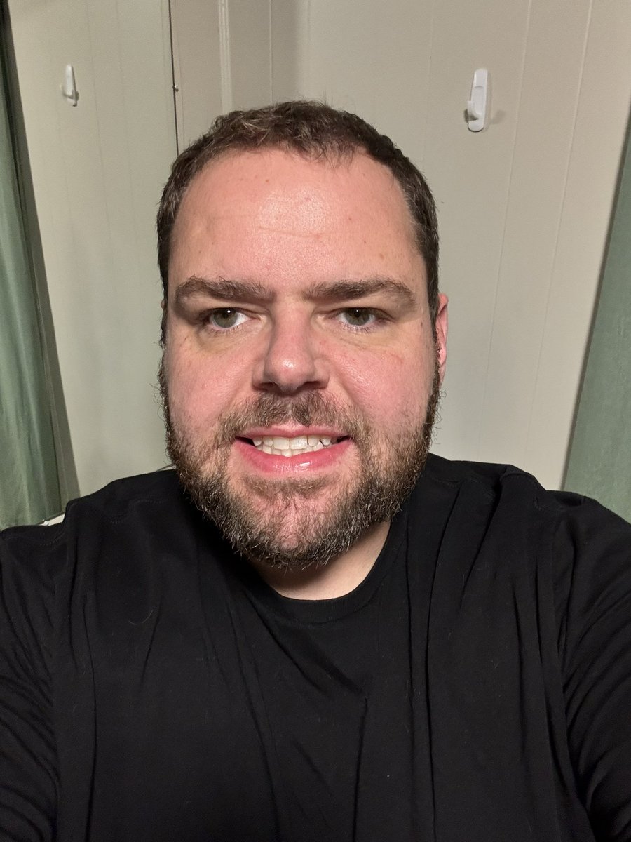 FrankaMedic's tweet image. Checking in. 

Still fat. 

Just 81 pounds less fat.

Onwards.