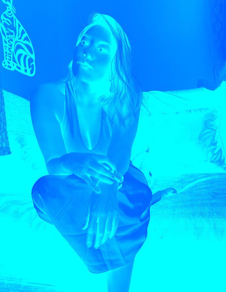NebulaGalaCat's tweet photo. #MartesDeTetas #tetasyalgomás #dresses #nights #SensualVibes https://t.co/01YNBR0pVq