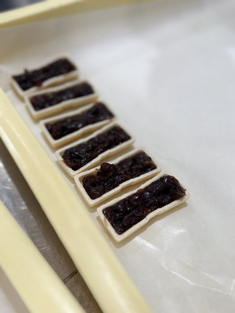 本日から名古屋高島屋さんで催事スタート！先行販売となる塩バター最中を実演中です！