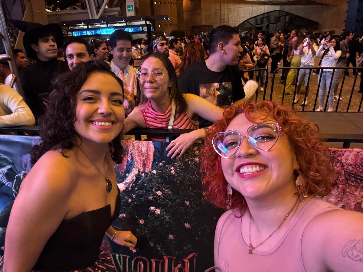 Andrea Lara tweet media