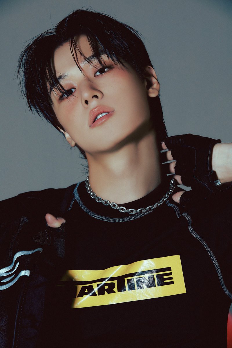 IST_THEBOYZ's tweet photo. [📸] THE BOYZ 2025 SEASON'S GREETINGS [THE BOYZ THE FAST]

🏁 2024.11.15 12PM

#THEBOYZ #더보이즈
#THEBOYZ_THEFAST https://t.co/vqqELQXP3a