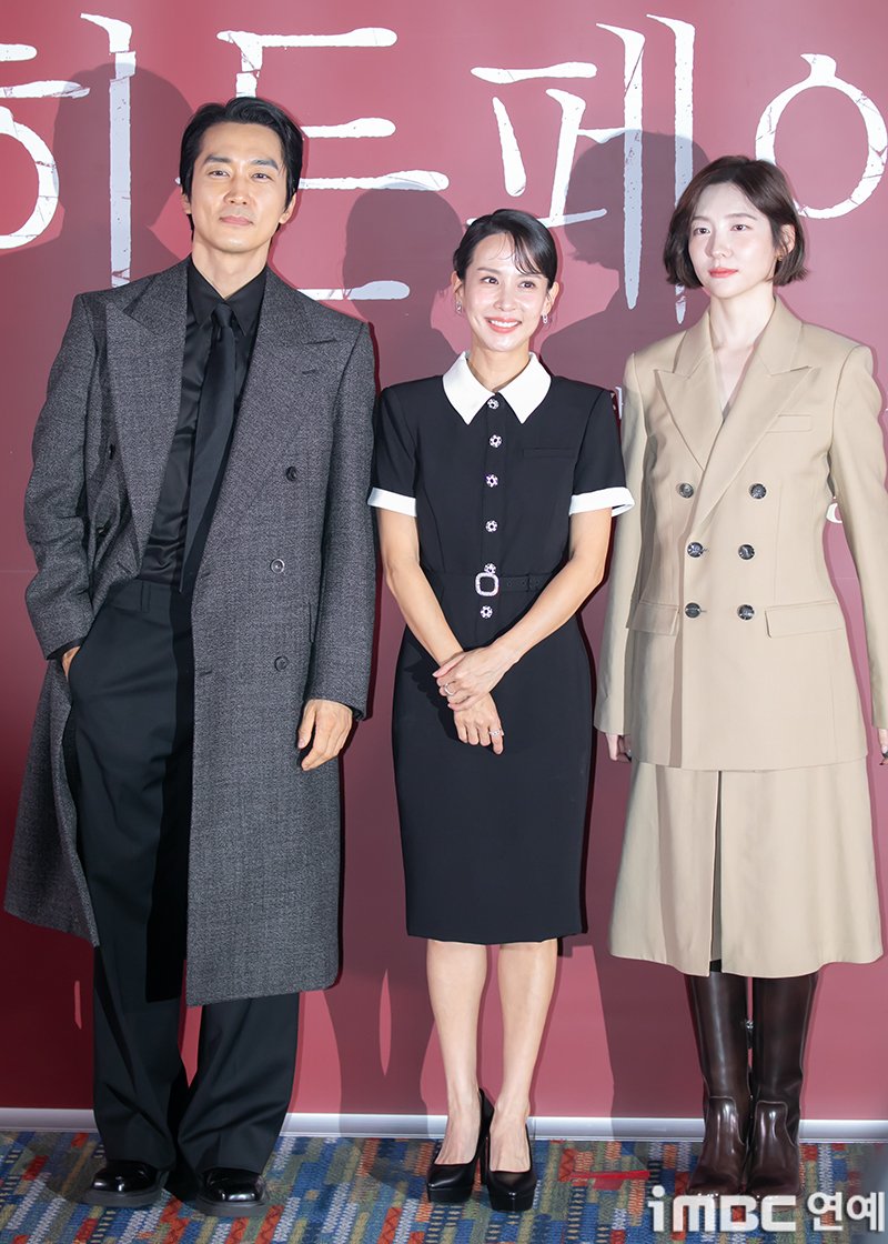 [포토] 송승헌-조여정-박지현, '히든 페이스' 기대 #히든페이스 #HIDDENFACE #김대우감독 #송승헌 #SongSeungheon #조여정 #ChoYeoJeong #박지현 #ParkJiHyun #언론시...