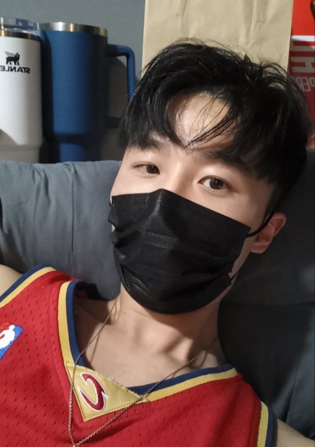 cmp11092's tweet photo. 얼굴 공개는 처음 ㅋㅋ https://t.co/Vo4psNdo9C